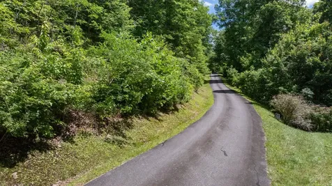 73 Pilot Knob Road Glenville NC 28736