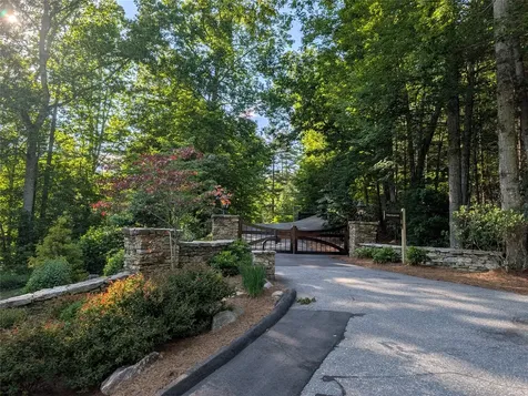 73 Pilot Knob Road Glenville NC 28736