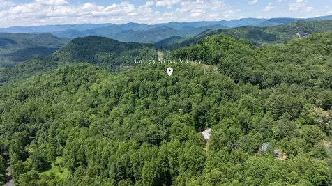 73 Pilot Knob Road Glenville NC 28736