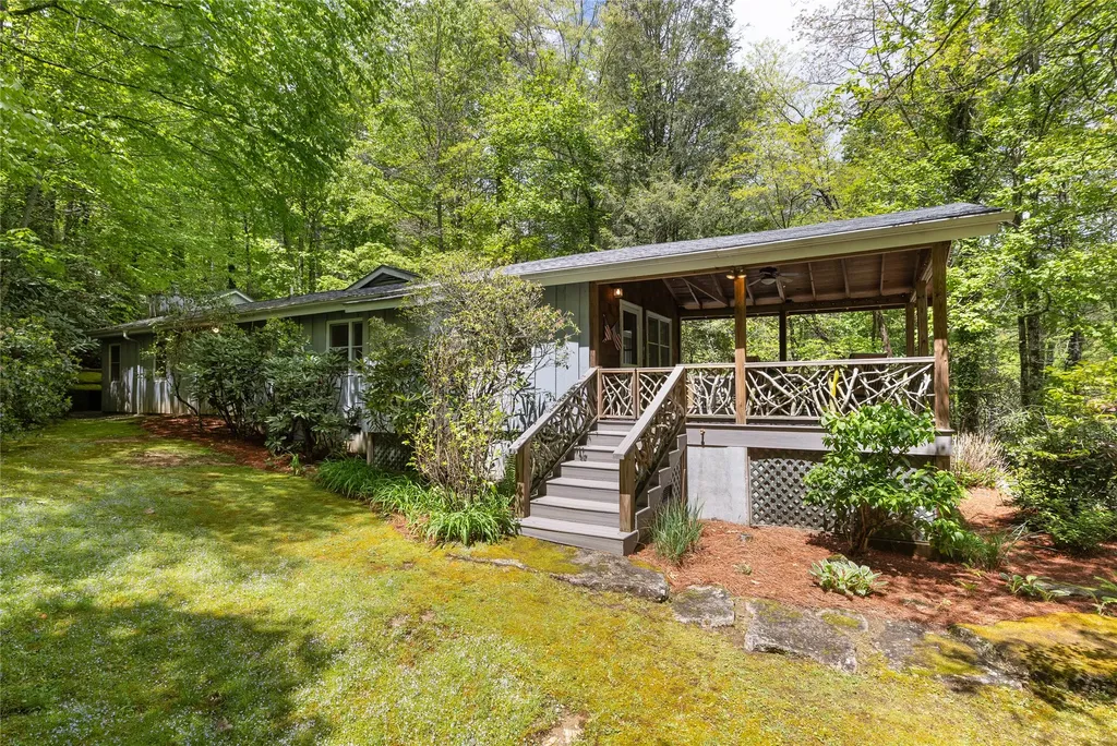 477 Lance Road Cashiers NC 28717