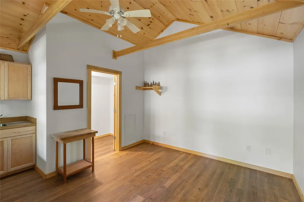 477 Lance Road Cashiers NC 28717