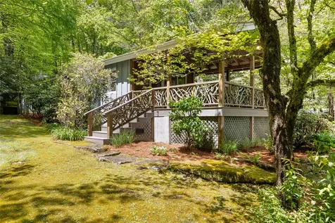 477 Lance Road Cashiers NC 28717
