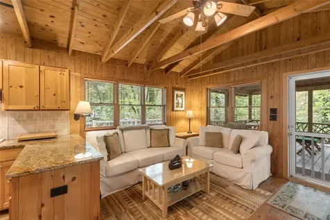 477 Lance Road Cashiers NC 28717