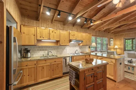 477 Lance Road Cashiers NC 28717