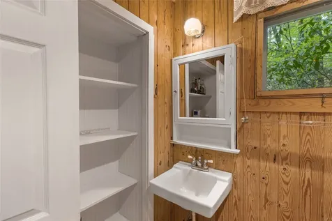 477 Lance Road Cashiers NC 28717