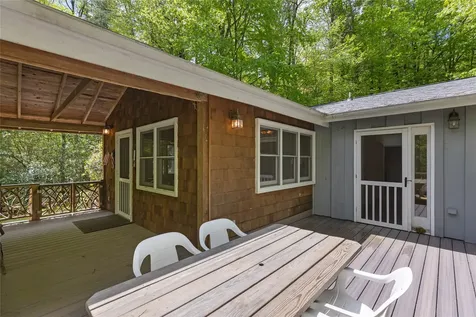 477 Lance Road Cashiers NC 28717