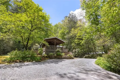 477 Lance Road Cashiers NC 28717