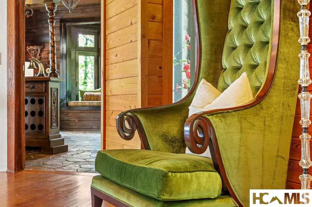 1052 Toxaway Drive Lake Toxaway NC 28747