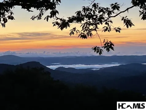 1052 Toxaway Drive Lake Toxaway NC 28747