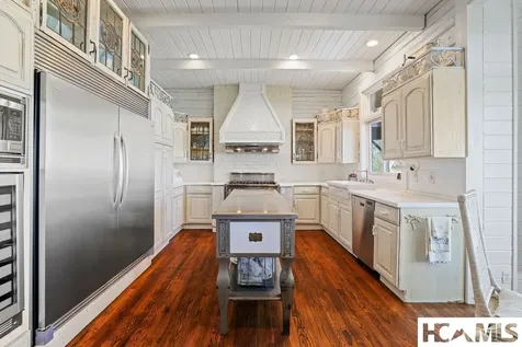 1052 Toxaway Drive Lake Toxaway NC 28747