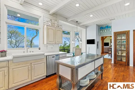 1052 Toxaway Drive Lake Toxaway NC 28747