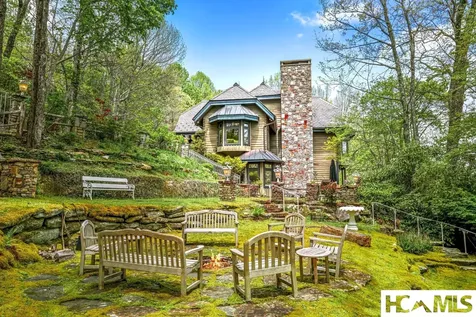 1052 Toxaway Drive Lake Toxaway NC 28747