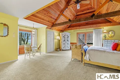 1052 Toxaway Drive Lake Toxaway NC 28747
