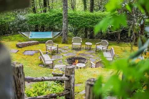 1052 Toxaway Drive Lake Toxaway NC 28747