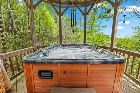 1052 Toxaway Drive Lake Toxaway NC 28747
