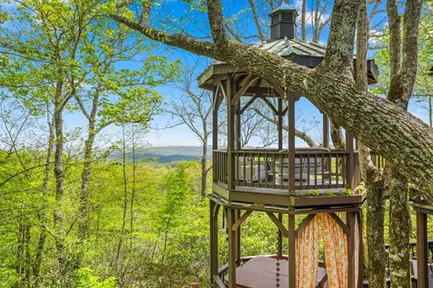 1052 Toxaway Drive Lake Toxaway NC 28747