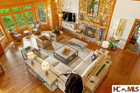 1052 Toxaway Drive Lake Toxaway NC 28747