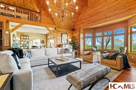 1052 Toxaway Drive Lake Toxaway NC 28747