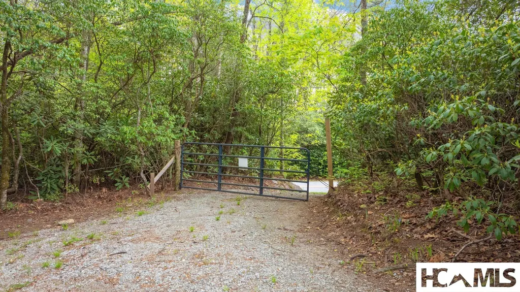 462 Bowery Road Highlands NC 28741