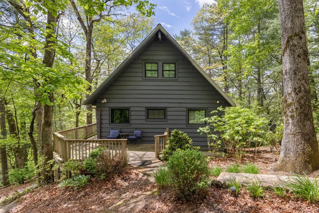 135 Wheatstone Drive Glenville NC 28736