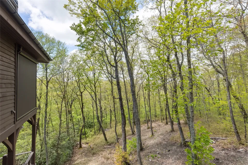 450 Springwater Road Glenville NC 28736