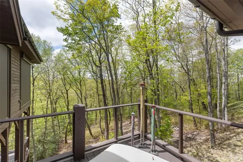 450 Springwater Road Glenville NC 28736