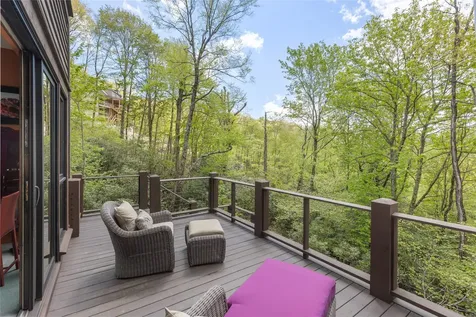 450 Springwater Road Glenville NC 28736