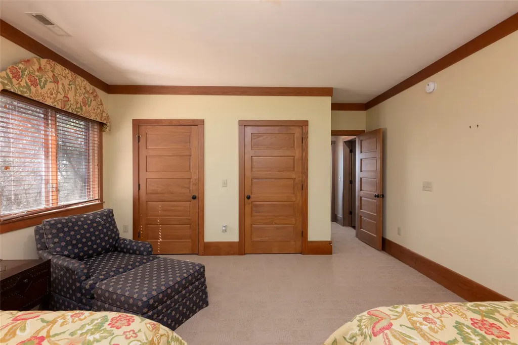 601 Hawk Mountain Road Lake Toxaway NC 28747