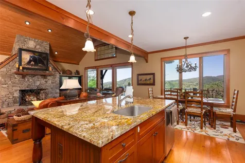 601 Hawk Mountain Road Lake Toxaway NC 28747