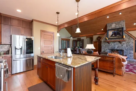 601 Hawk Mountain Road Lake Toxaway NC 28747