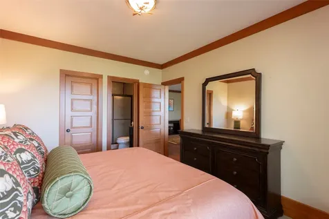 601 Hawk Mountain Road Lake Toxaway NC 28747