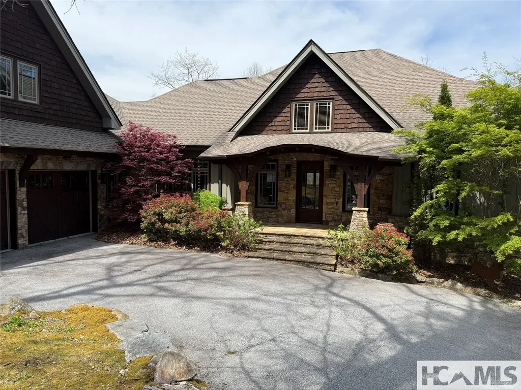159 Highlands Point Highlands NC 28741