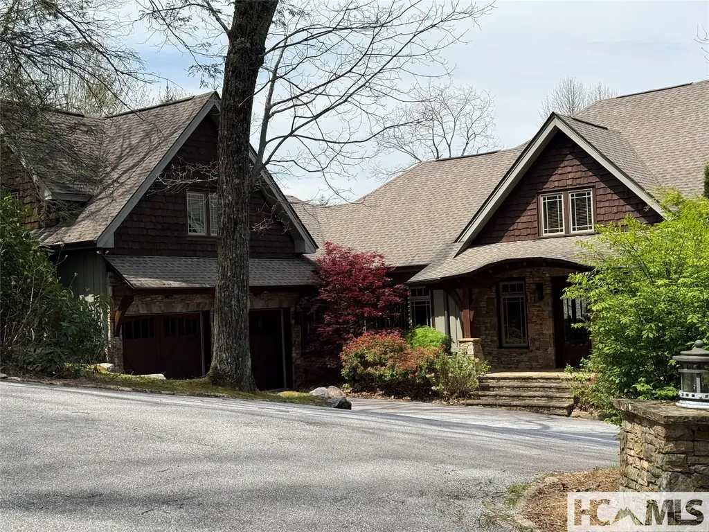 159 Highlands Point Highlands NC 28741