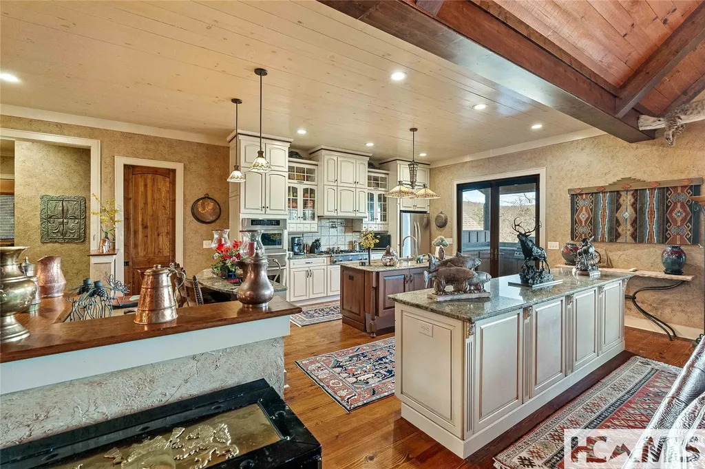 159 Highlands Point Highlands NC 28741