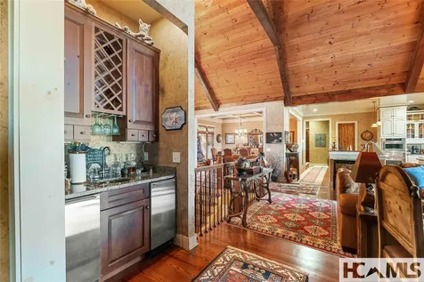159 Highlands Point Highlands NC 28741