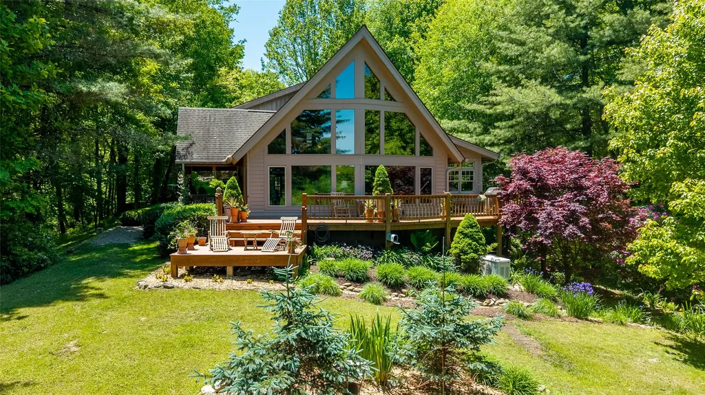 321 Woods Mountain Trail Cullowhee NC 28723