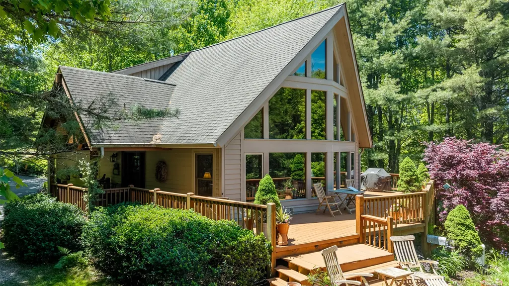 321 Woods Mountain Trail Cullowhee NC 28723