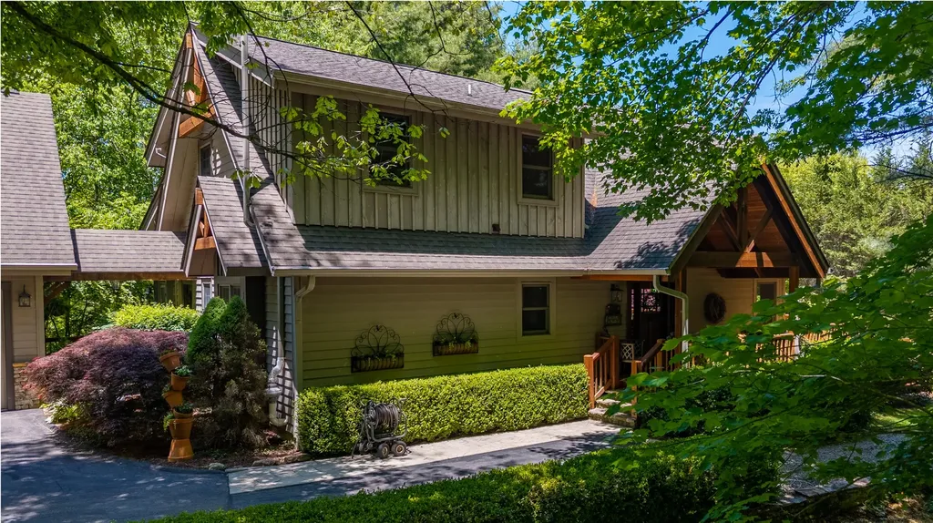 321 Woods Mountain Trail Cullowhee NC 28723