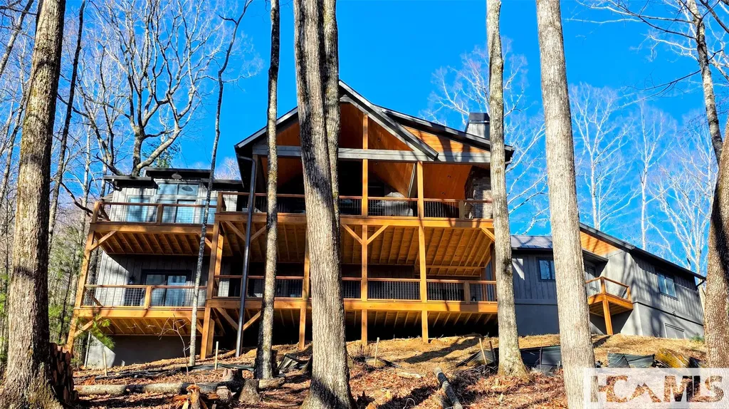 305 Easy Springs Road Sapphire NC 28774