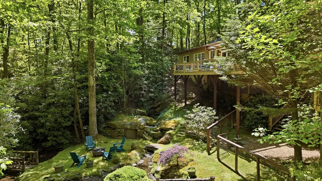 26 Valentine Lane Highlands NC 28741