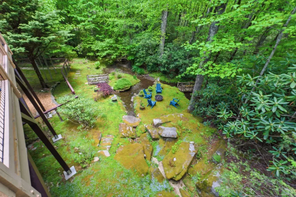 26 Valentine Lane Highlands NC 28741