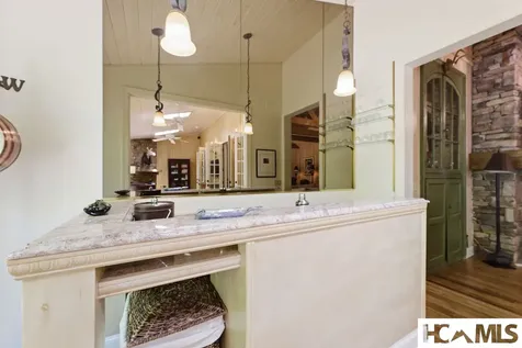 26 Valentine Lane Highlands NC 28741