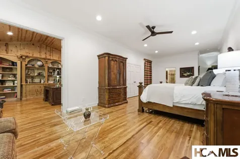 26 Valentine Lane Highlands NC 28741