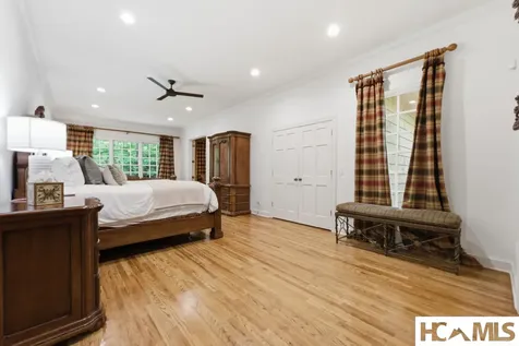 26 Valentine Lane Highlands NC 28741
