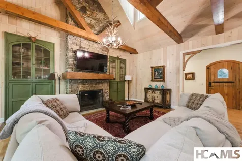 26 Valentine Lane Highlands NC 28741