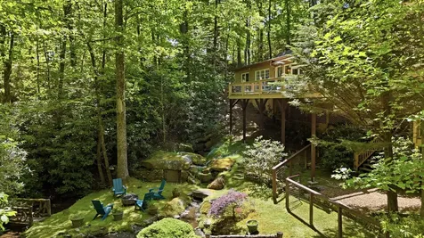 26 Valentine Lane Highlands NC 28741