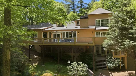 26 Valentine Lane Highlands NC 28741