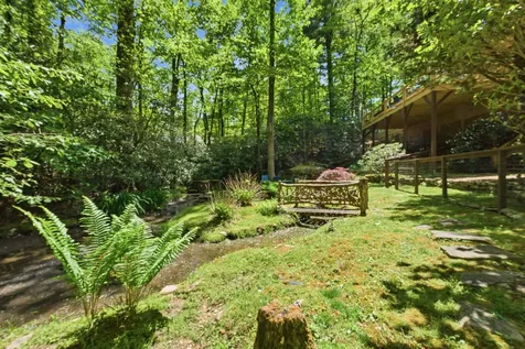26 Valentine Lane Highlands NC 28741