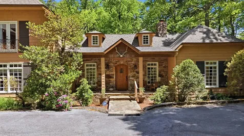 26 Valentine Lane Highlands NC 28741