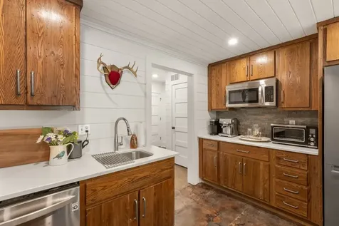 311 Sequoyah Drive Highlands NC 28741